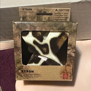 Xyron Create-A-Sticker Machine - Brown and White